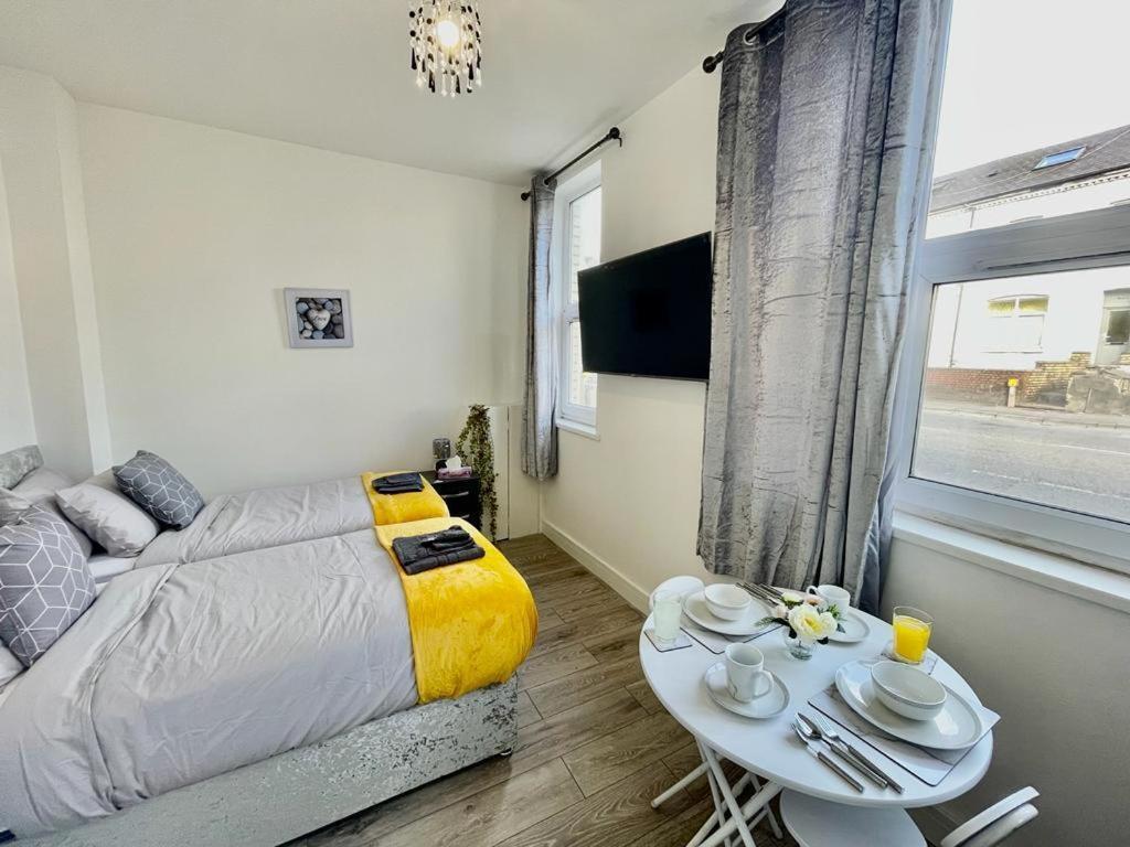 Cardiff City Centre Apartment- Penarth Road Luaran gambar